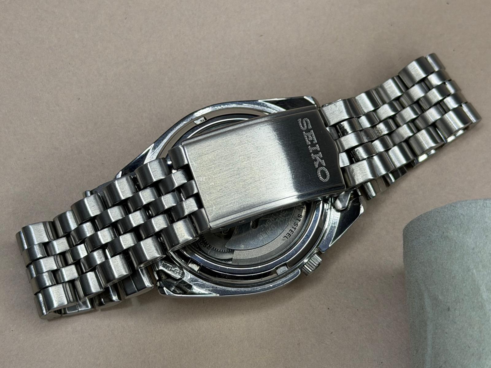 SEIKO 5 – Automatic, Yellow Dial, Day-Date, Vintage Wristwatch