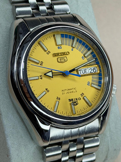 SEIKO 5 – Automatic, Yellow Dial, Day-Date, Vintage Wristwatch