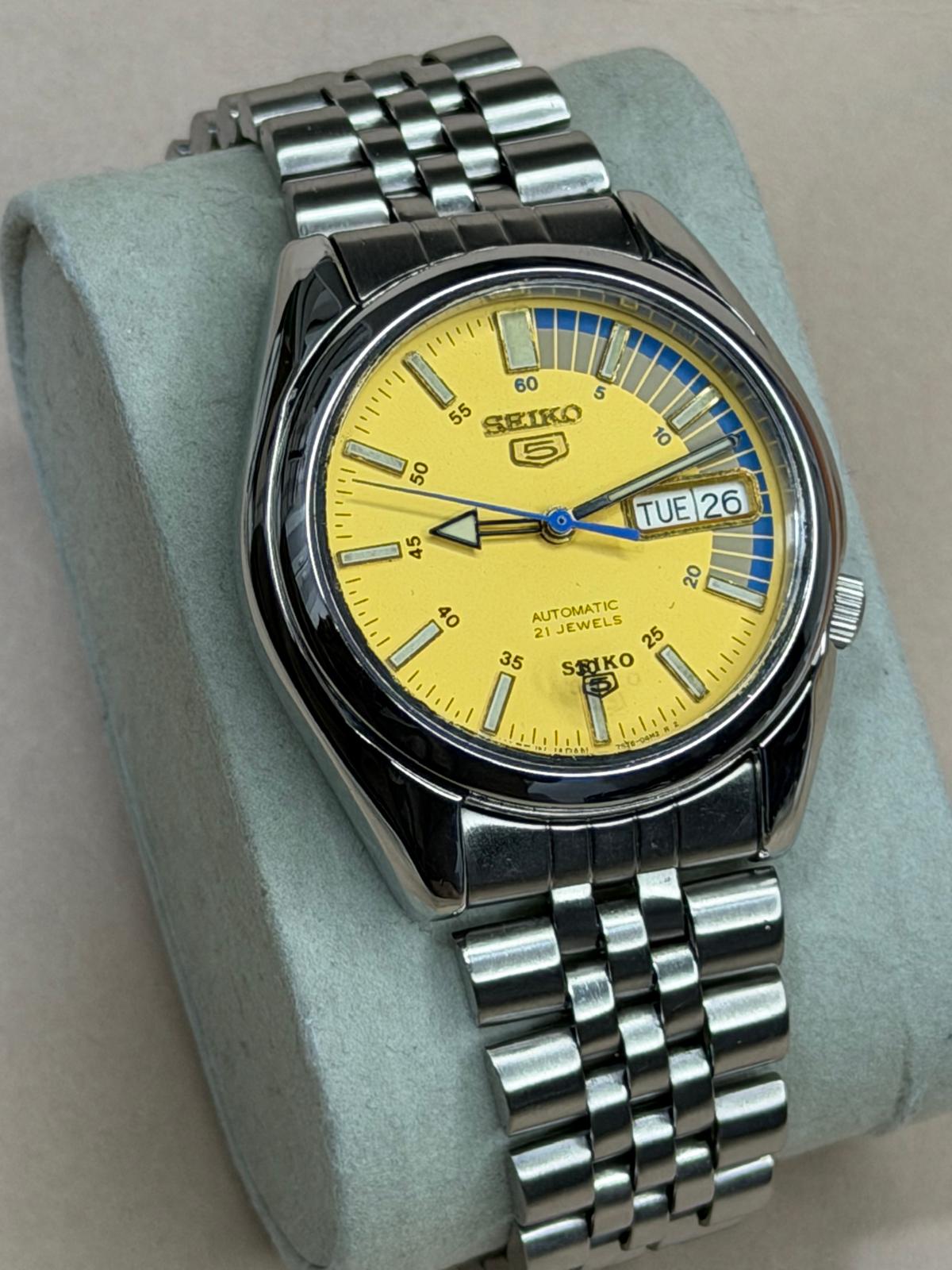 SEIKO 5 – Automatic, Yellow Dial, Day-Date, Vintage Wristwatch