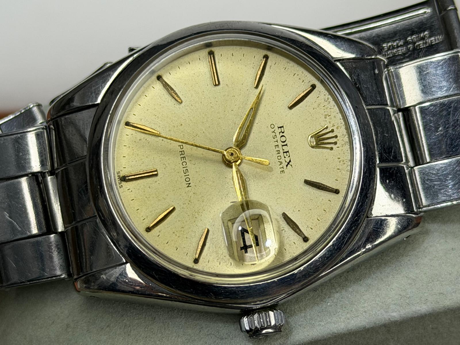 ROLEX Oysterdate – Gold Dial, Date, Dress Watch (Vintage)