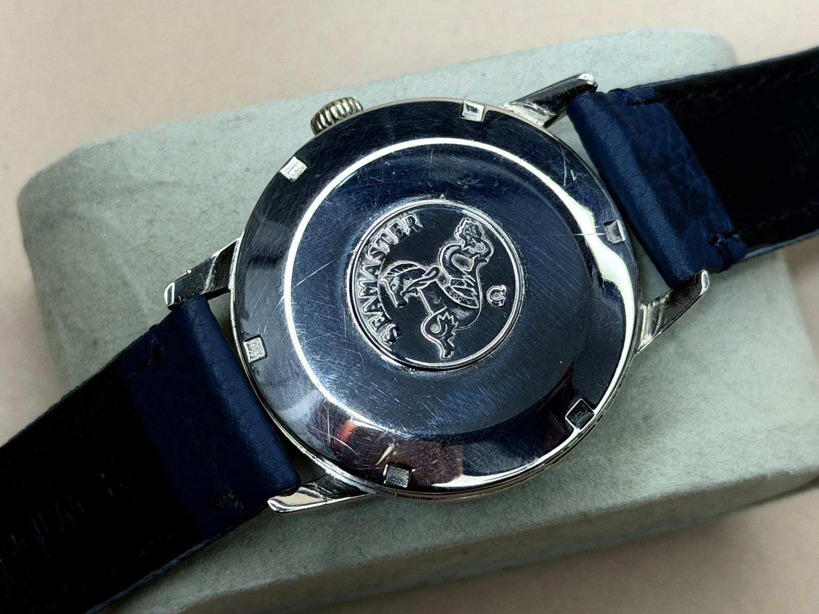 OMEGA Seamaster – Black Dial, Date, Vintage Watch