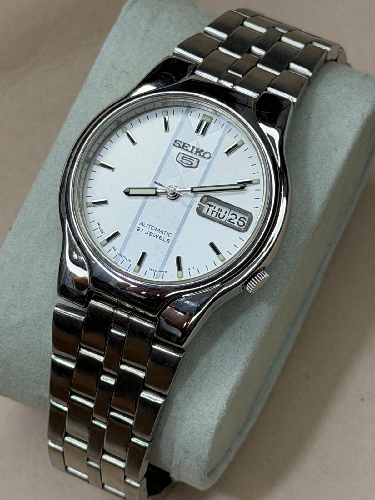 SEIKO Automatic – Silver Dial, Day-Date, Dress Watch (Vintage)
