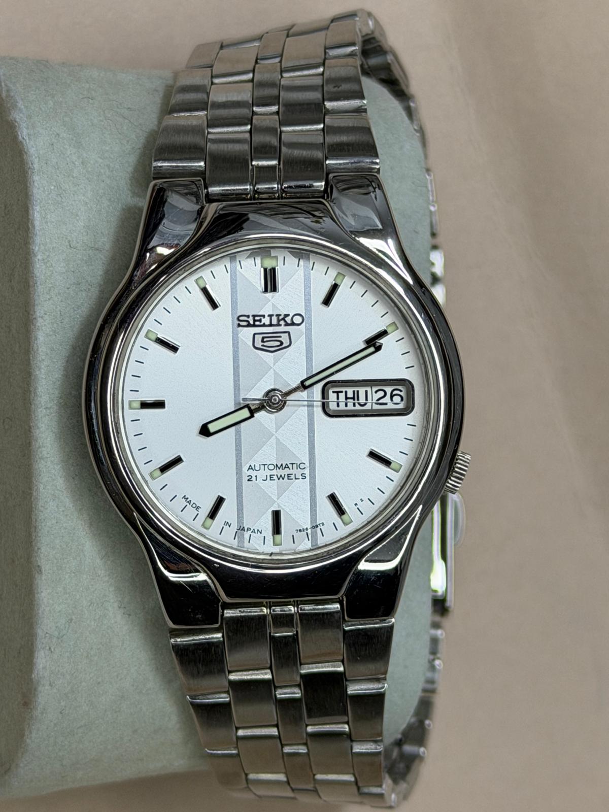 SEIKO Automatic – Silver Dial, Day-Date, Dress Watch (Vintage)