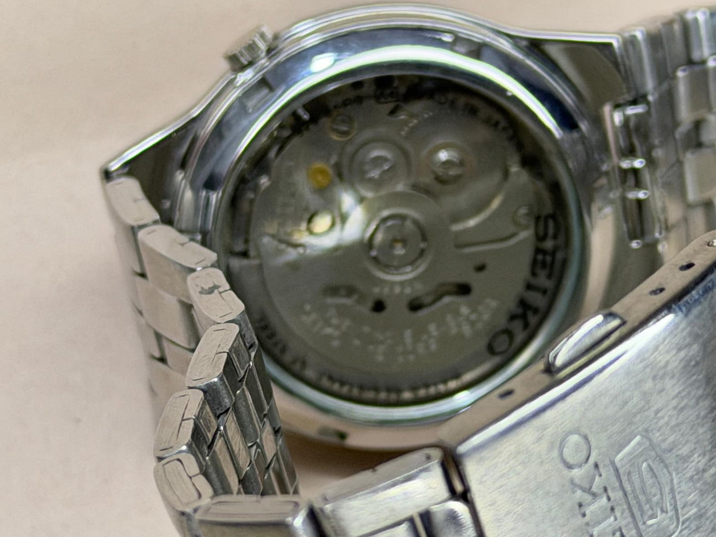 SEIKO Automatic – Silver Dial, Day-Date, Dress Watch (Vintage)