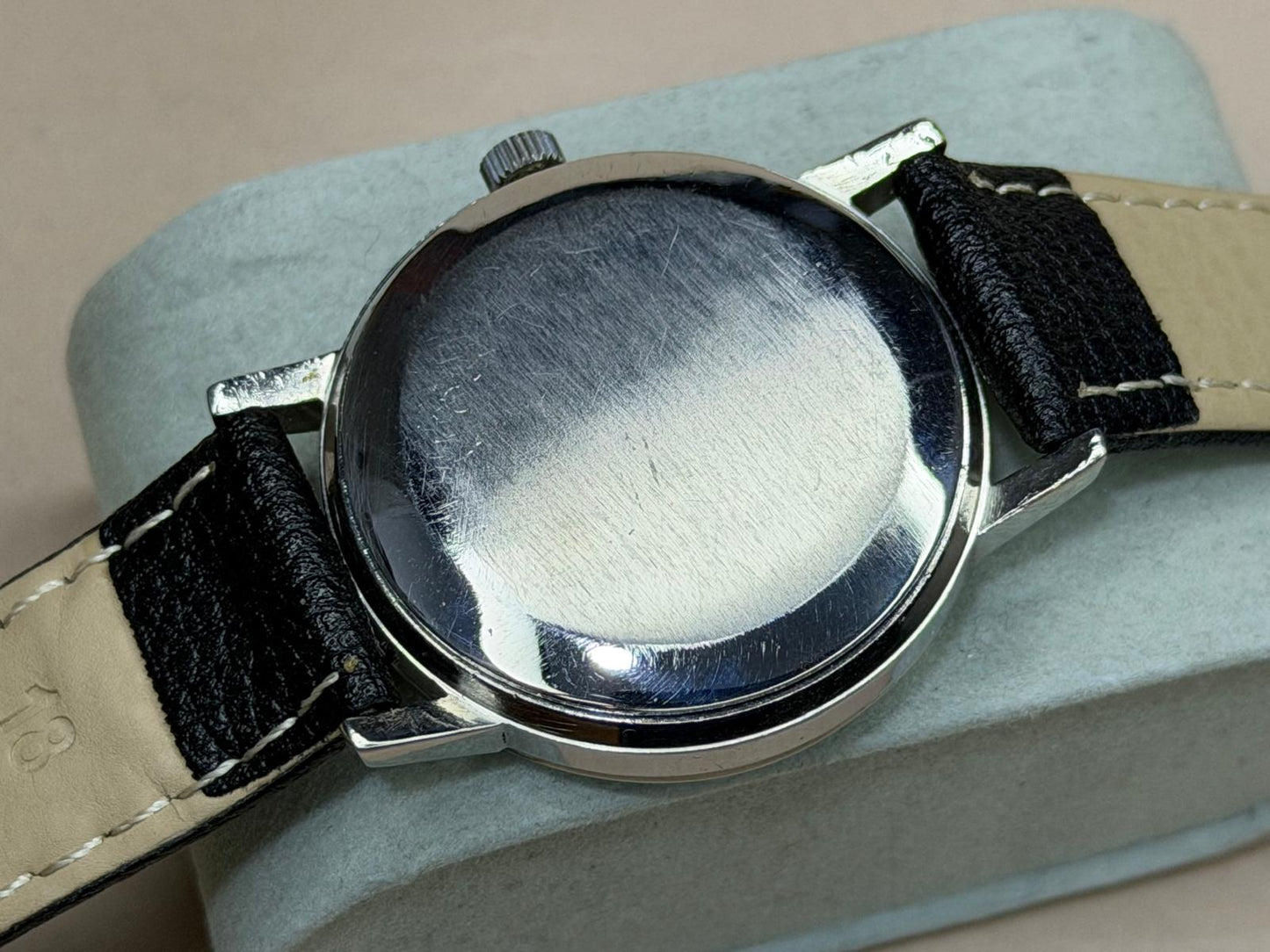 OMEGA Seamaster Automatic – Turquoise Arabic Date Dial