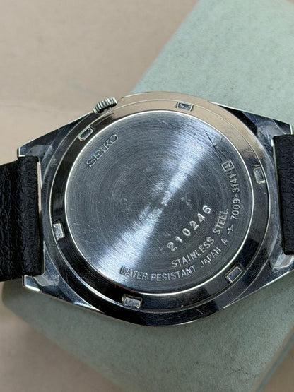 Seiko 5 Automatic Day-Date 7009-3141 – Black Dial w/ Car Motif