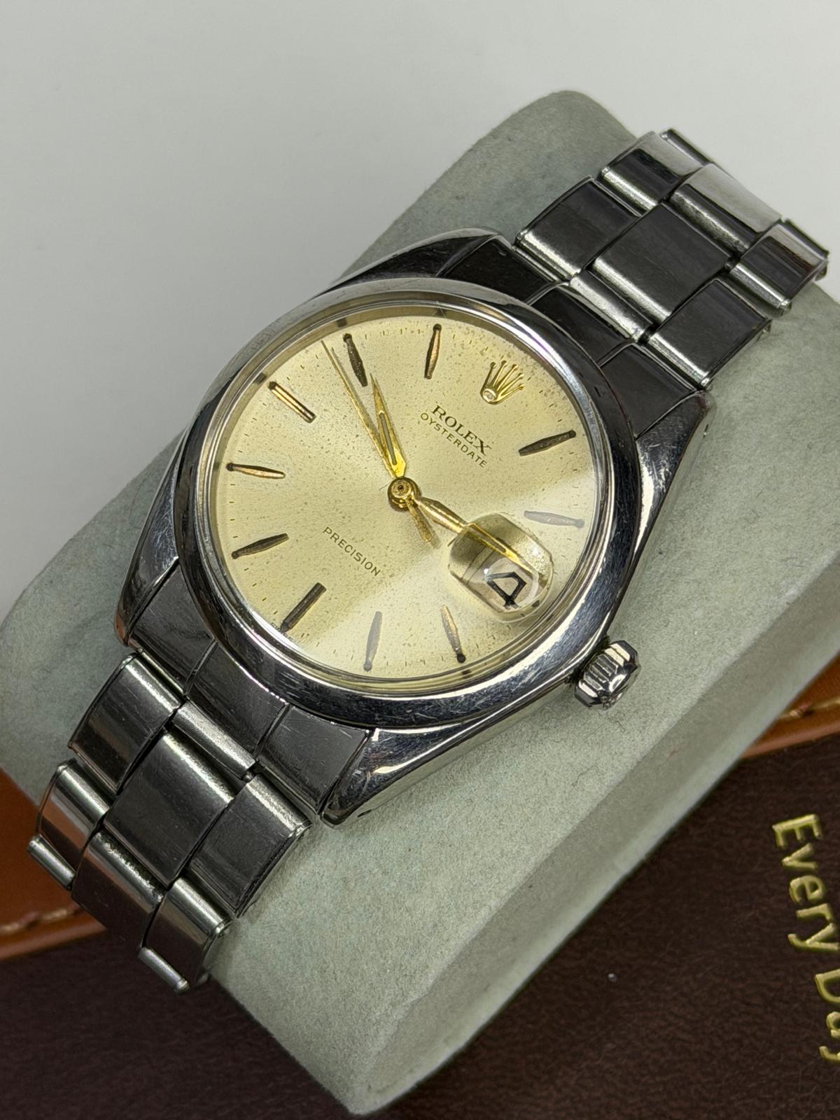 ROLEX Oysterdate – Gold Dial, Date, Dress Watch (Vintage)