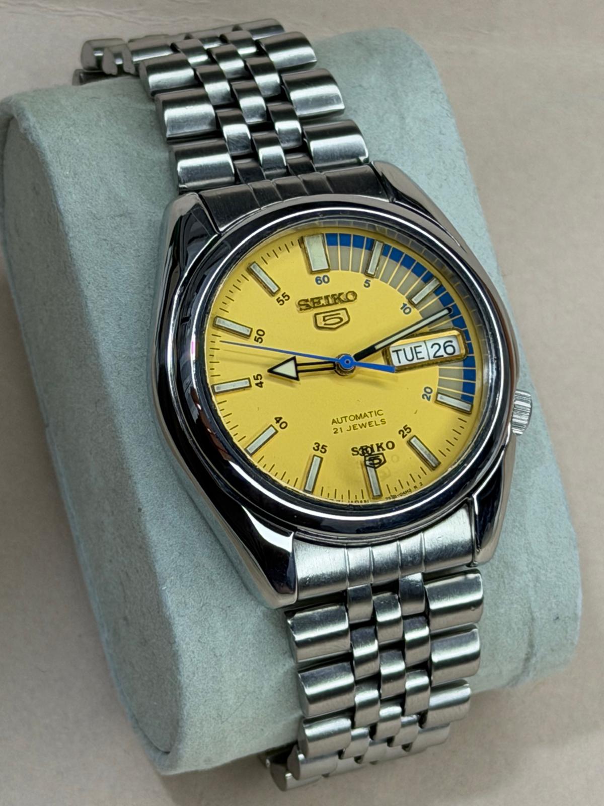 SEIKO 5 – Automatic, Yellow Dial, Day-Date, Vintage Wristwatch