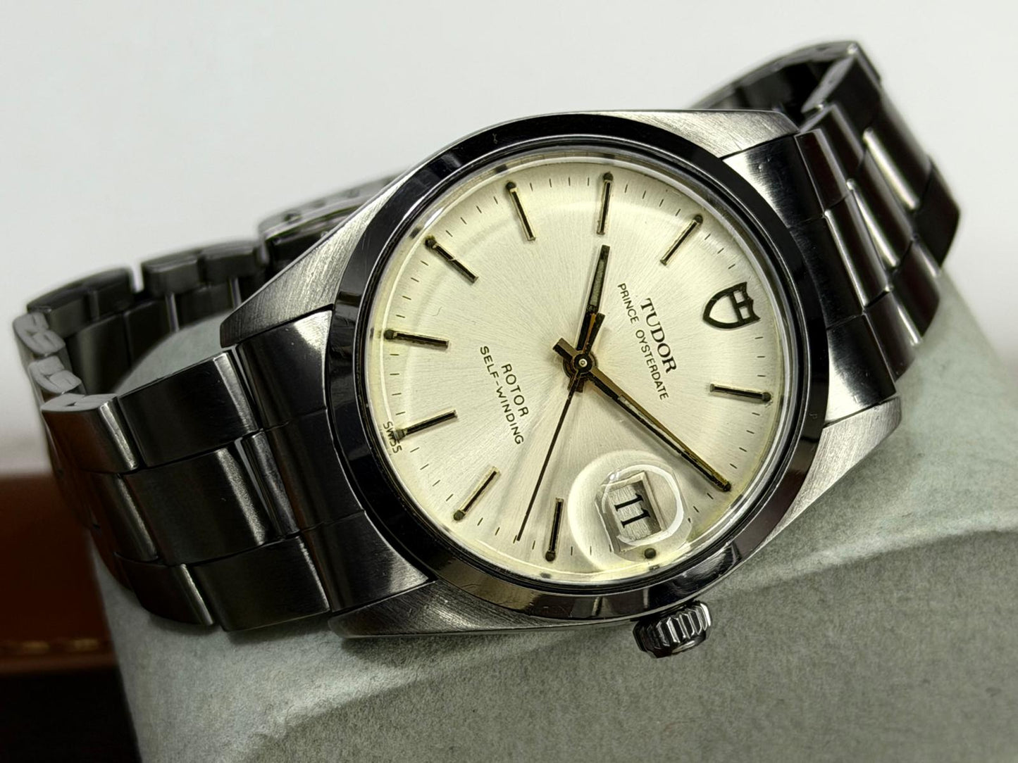 TUDOR Prince Oysterdate – Silver Dial, Self-Winding Watch (Vintage)