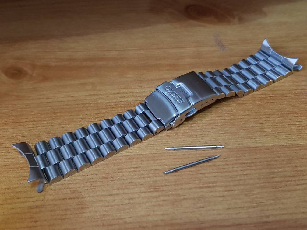 22mm Seiko gents watch stainless steel bracelet with curve lugs end pieces( FAST SHIPPING ) on sale