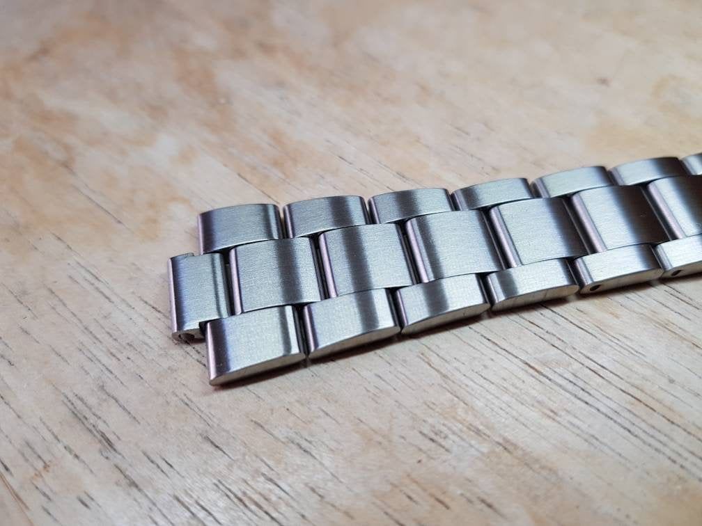 vintage omega 9.30mm lug bracelet Omega bracelets numbers 1181/184 1186/215, 1189/191 and 1198/195 on sale